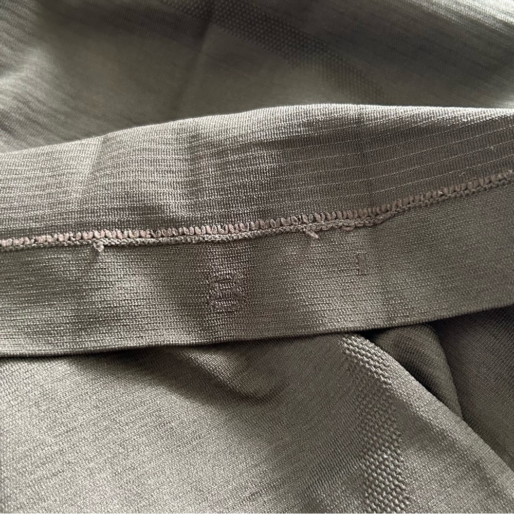 Lululemon Swiftly Tech Long Sleeve Crew Dark Olive 8 - Picture 3 of 3